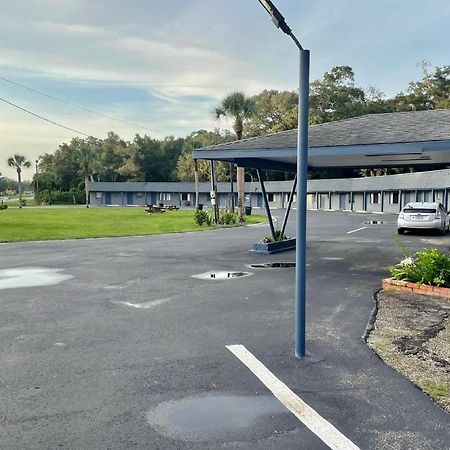 Hotel O Near Fanning Springs State Park Us Hwy 98 โอลด์ทาวน์ ภายนอก รูปภาพ