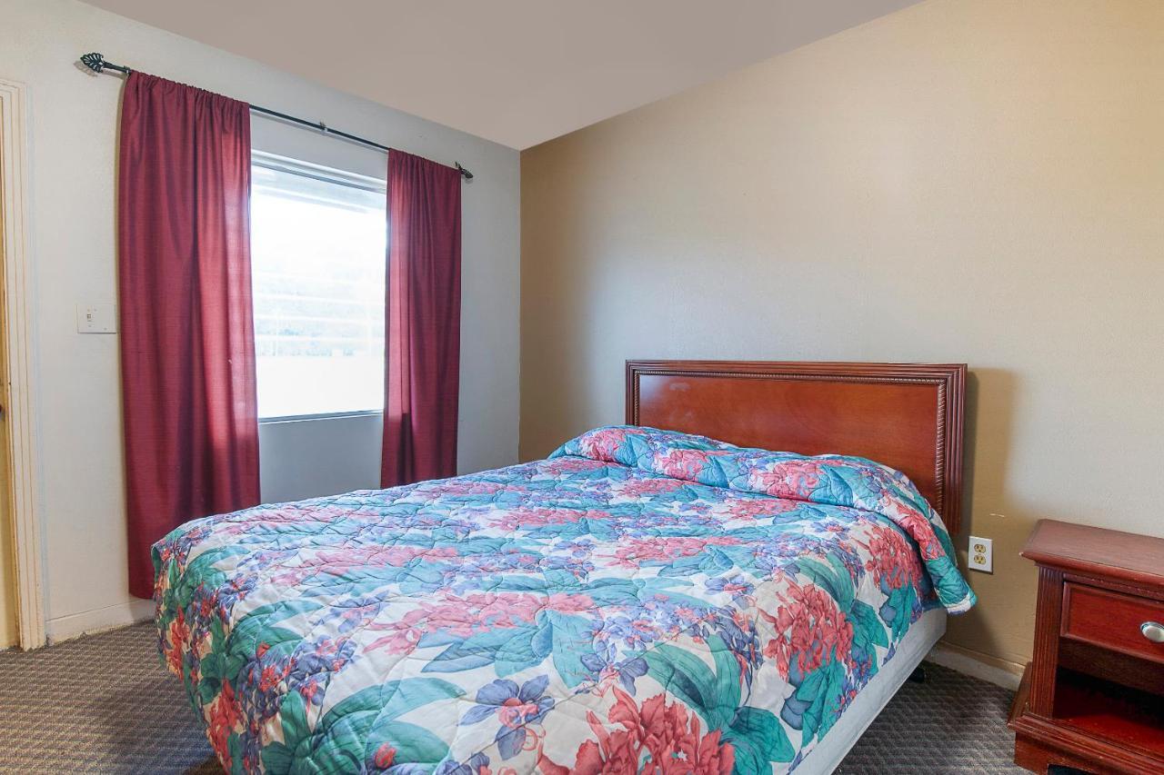 Hotel O Near Fanning Springs State Park Us Hwy 98 โอลด์ทาวน์ ภายนอก รูปภาพ