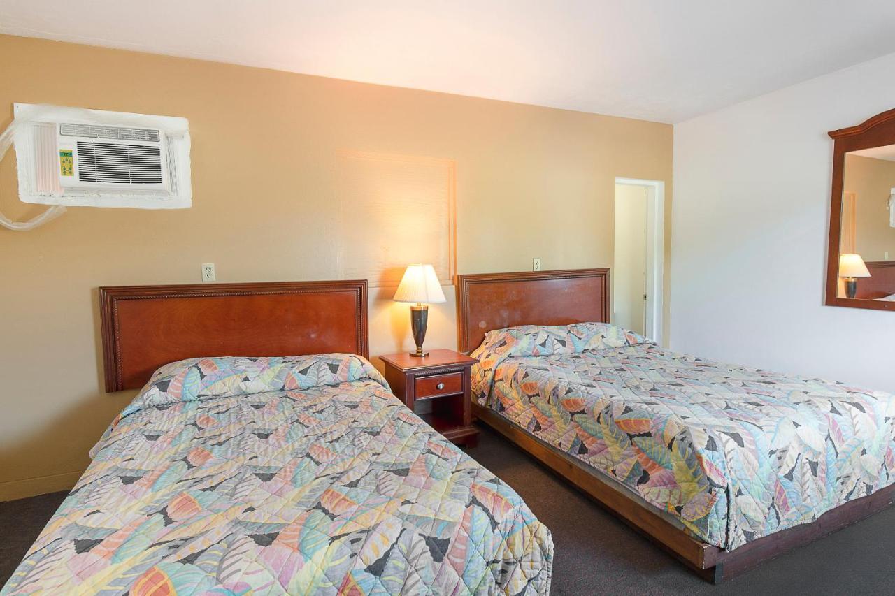 Hotel O Near Fanning Springs State Park Us Hwy 98 โอลด์ทาวน์ ภายนอก รูปภาพ