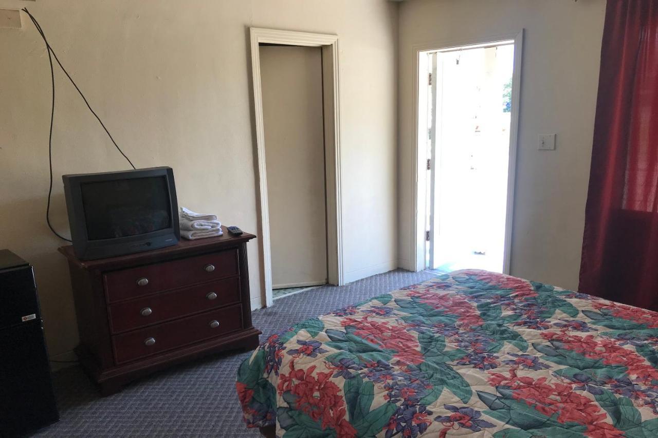 Hotel O Near Fanning Springs State Park Us Hwy 98 โอลด์ทาวน์ ภายนอก รูปภาพ