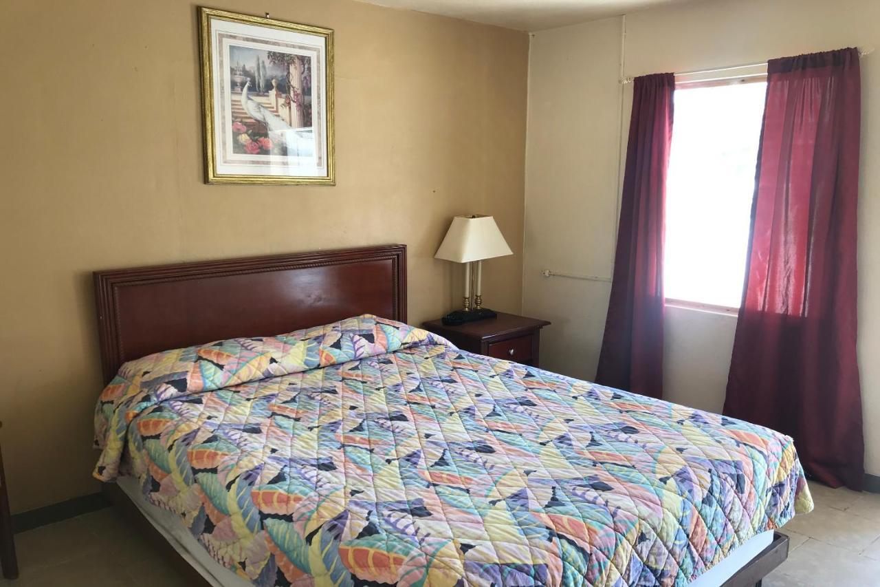 Hotel O Near Fanning Springs State Park Us Hwy 98 โอลด์ทาวน์ ภายนอก รูปภาพ