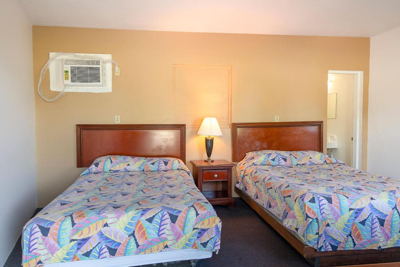 Hotel O Near Fanning Springs State Park Us Hwy 98 โอลด์ทาวน์ ภายนอก รูปภาพ