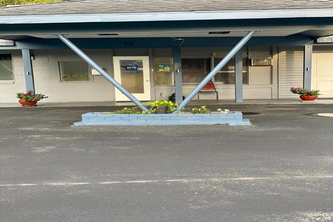 Hotel O Near Fanning Springs State Park Us Hwy 98 โอลด์ทาวน์ ภายนอก รูปภาพ
